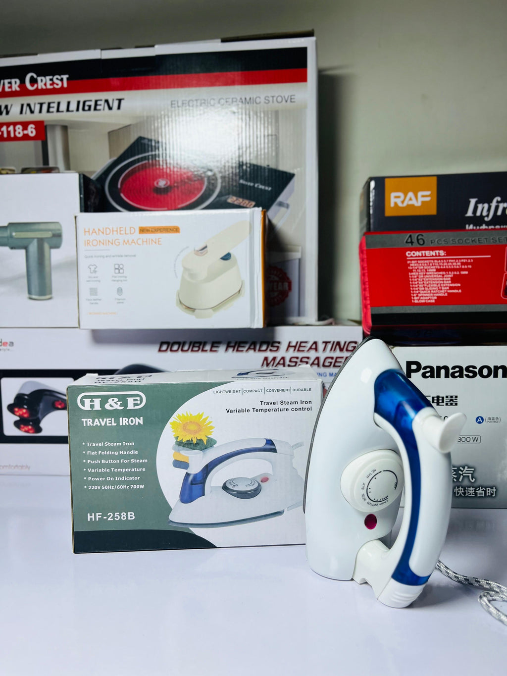 ✈️ H & E Travel Iron – Portable Steam Press for Wrinkle-Free Style Anywhere!